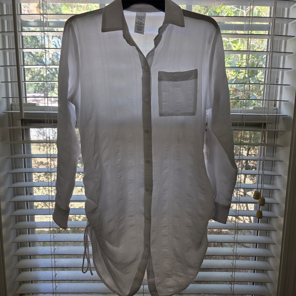 Time and Tru Women's White Button-Up Camisole